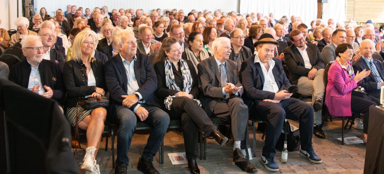 Oll mai 2025 publikum 4
